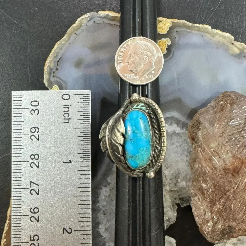 Vintage Native American Silver Turquoise w/Leaf Decoraed Ring Size 6.5 For Women